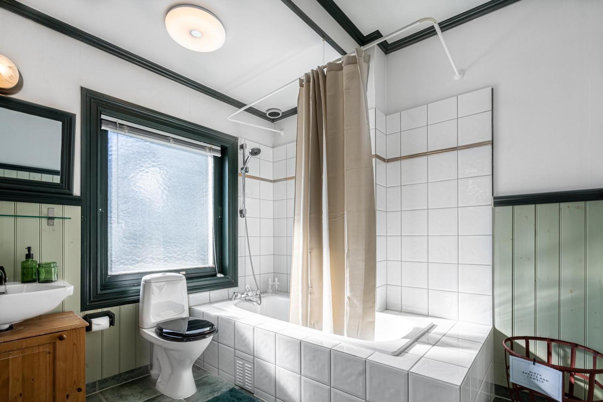 Sunny Apartment In Alesund City Exterior foto