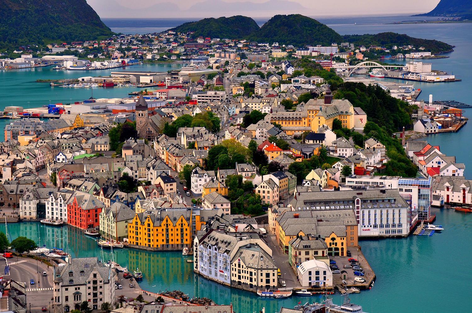 Sunny Apartment In Alesund City Exterior foto